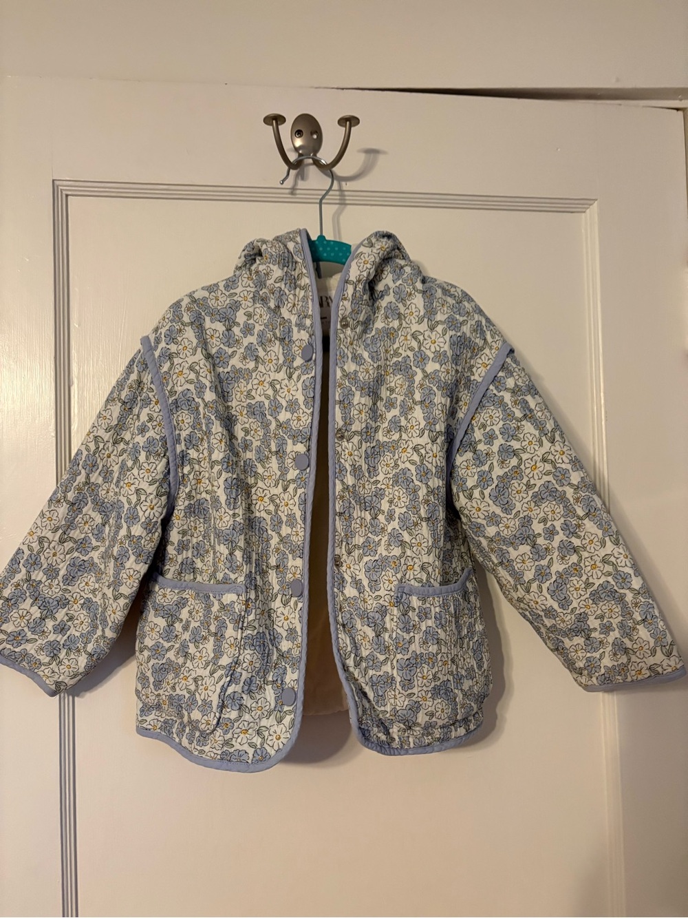Zara Girls Floral Quilted Hooded Jacket in Light Blue and Cream